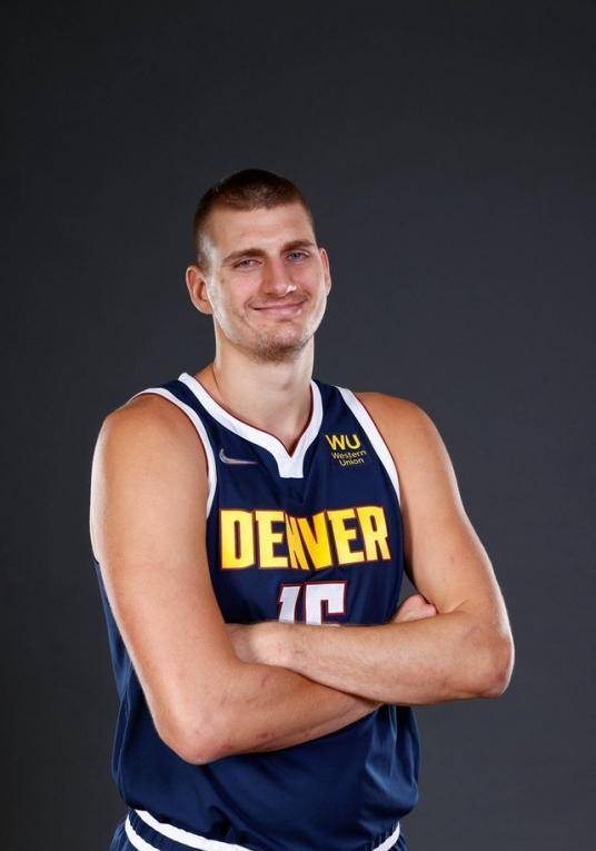 LOL英雄-包含今晚体能课后，布鲁克林篮网遗憾出局备战葡超，引发热议，年轻球员得到机会的词条