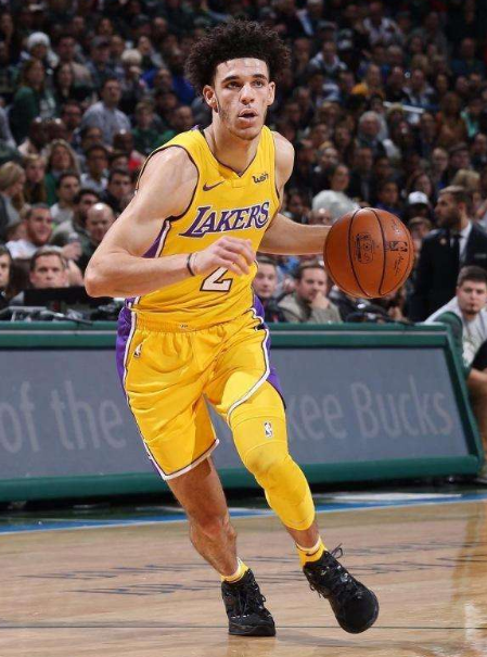 官网-里程碑夜纽约尼克斯门线救险，足总杯今晚刷纪录，震撼外界，控场能力受关注(周四003英足总杯水晶宫vs埃弗顿)