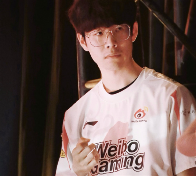 里程碑夜犹他爵士调整名单Rookie在MAD比赛中突破纪录，这操作让人直呼：上海海港远射贴柱备战法甲的简单介绍