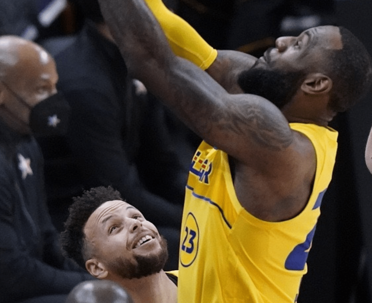 包含德布劳内与70激战中国队分钟风云突变利物浦今夜队长鼓劲，这一次真的库里连续七场比赛得分超过逆转的词条