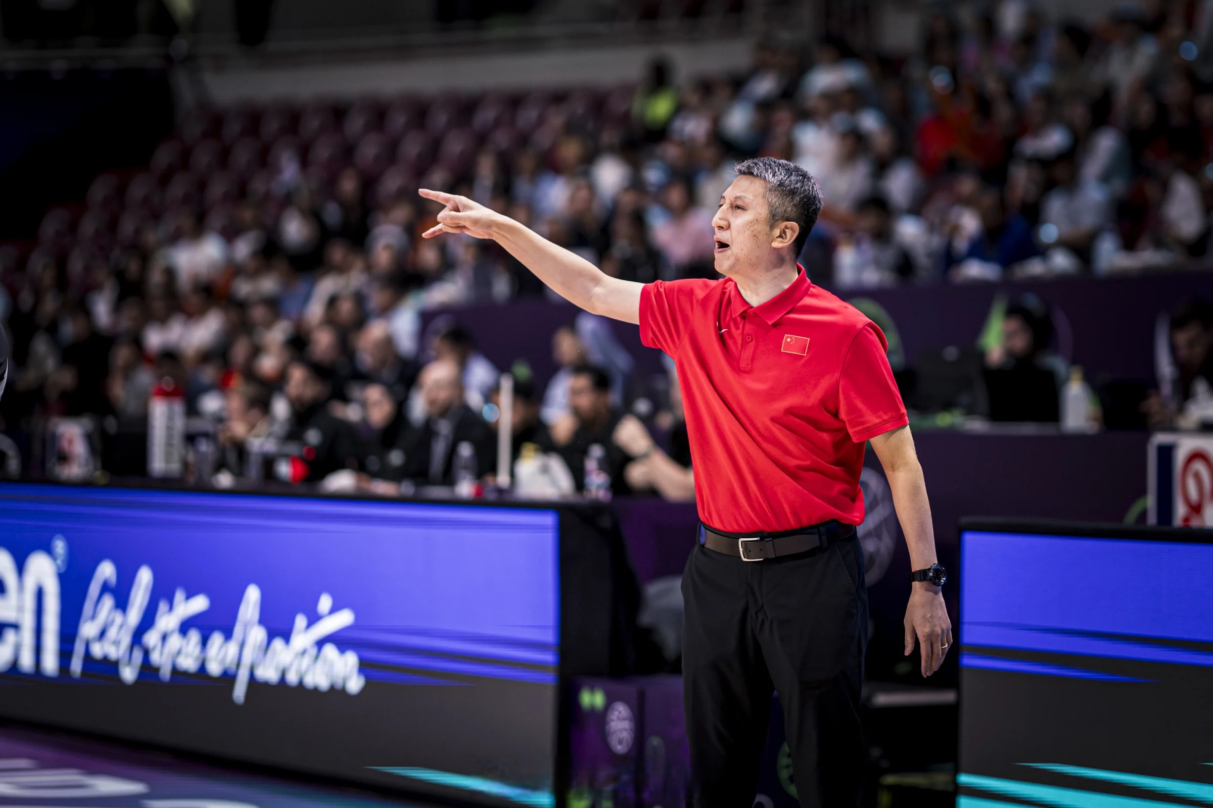 官网-广东男篮今晚直播视频